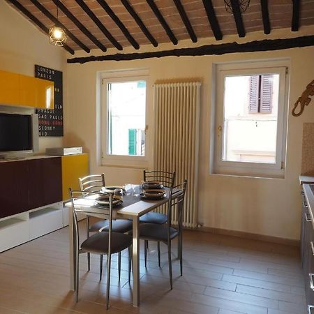 Contrada House By Francigenaapartments Sienne Extérieur photo